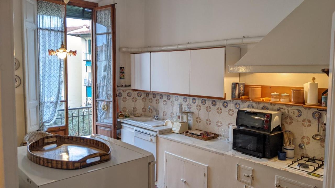 Double Bedroom In Beautiful 30'S Style Apartment Firenze Kültér fotó
